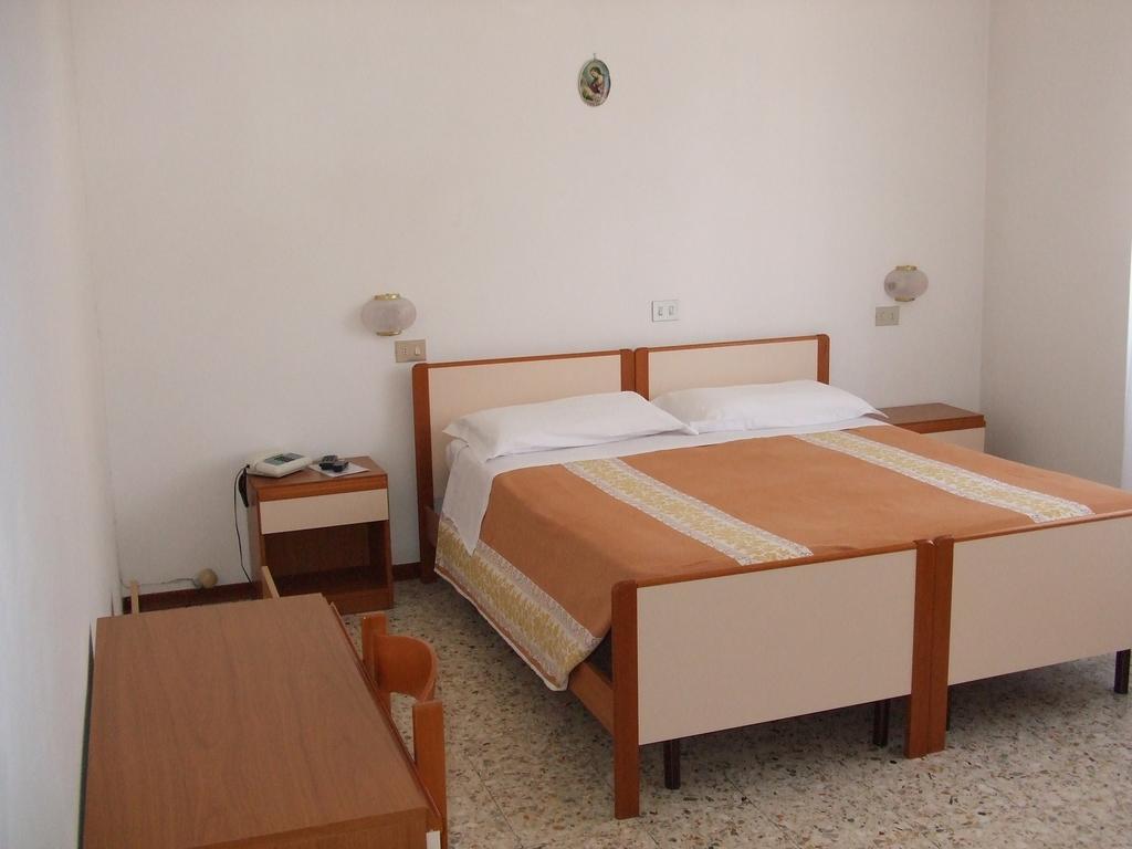 Albergo La Primula Chianciano Terme Zimmer foto