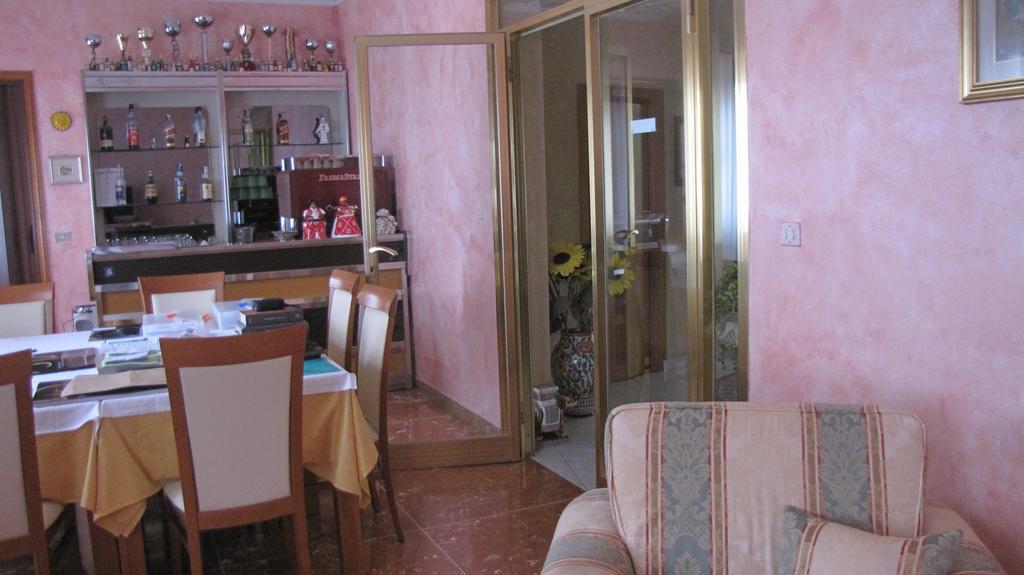 Albergo La Primula Chianciano Terme Exterior foto